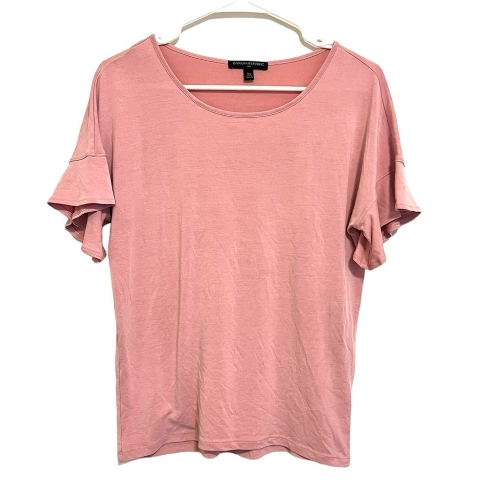 2/$30 Banana Republic - Pink Ruffle Short Sleeve Blouse | XS